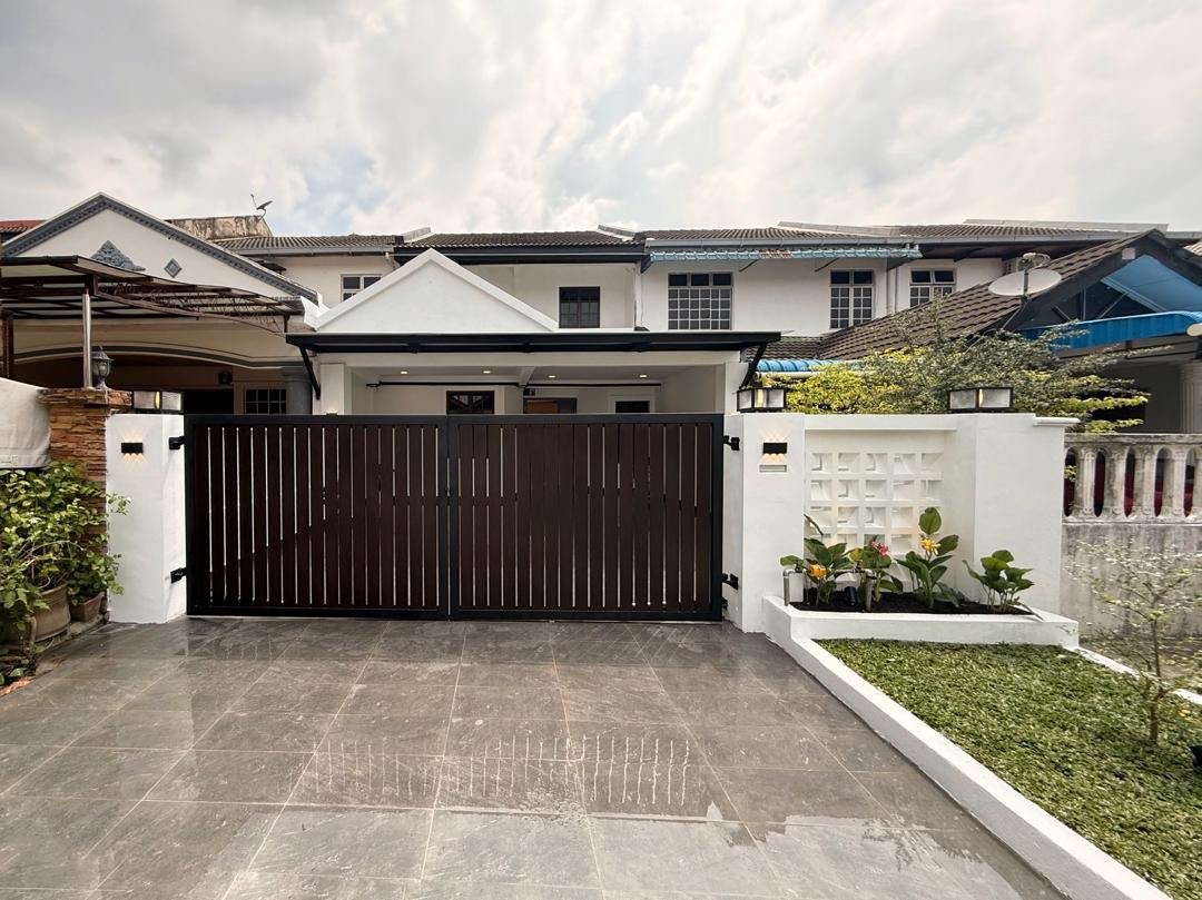 Rumah teres Johor Bahru selepas refurbish